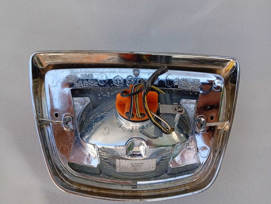 638646 Piaggio Vespa стоп