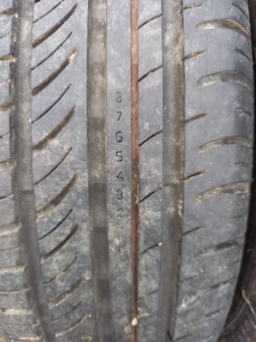 Nokian 205/65 R15 c patru anvelope de vara, jante si capace