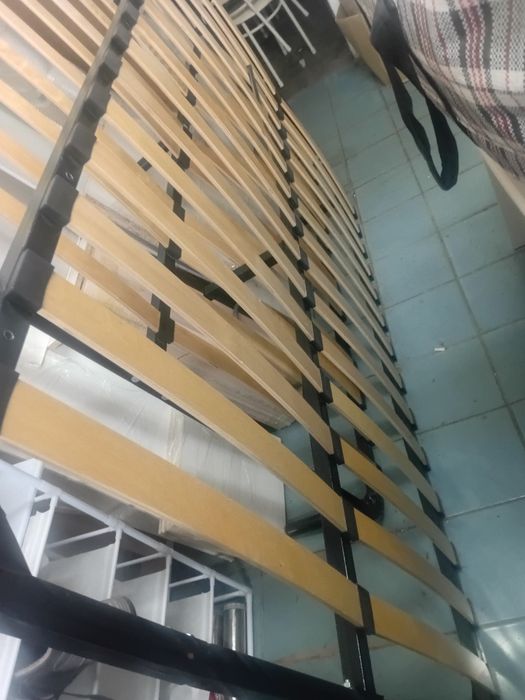Продам кровать 1.5 спальный
