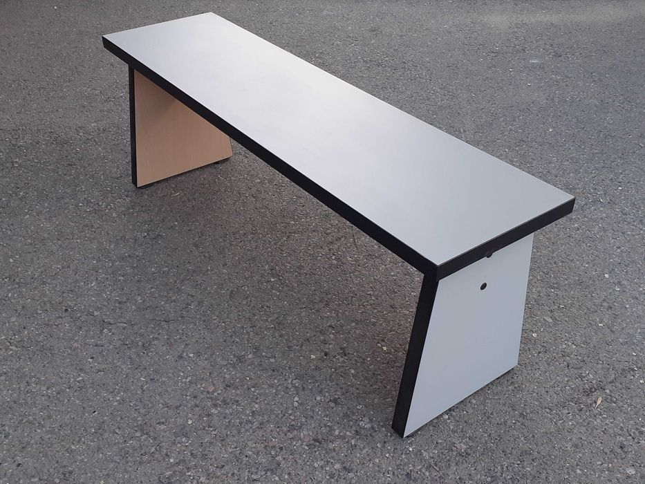 Скамейки для интерьера продам.