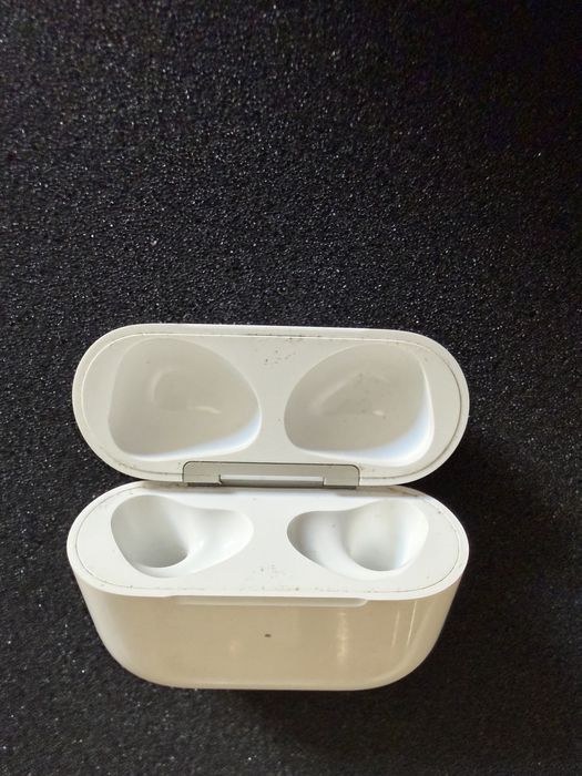 Airpods 3 кейс оригинал