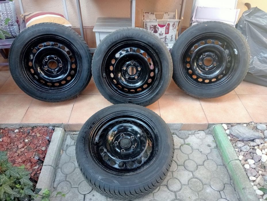 Set jante cu cauciucuri Dot 2025 pe 15 pentru VW Golf.Pasat.Touran.Cady.Skoda.Seat.Audi
