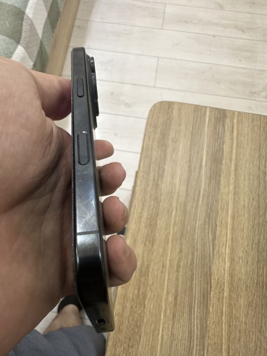 Iphone 16 pro black 256 gb e sim