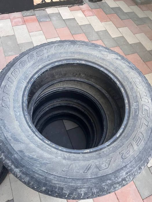 Продам резину на 17
