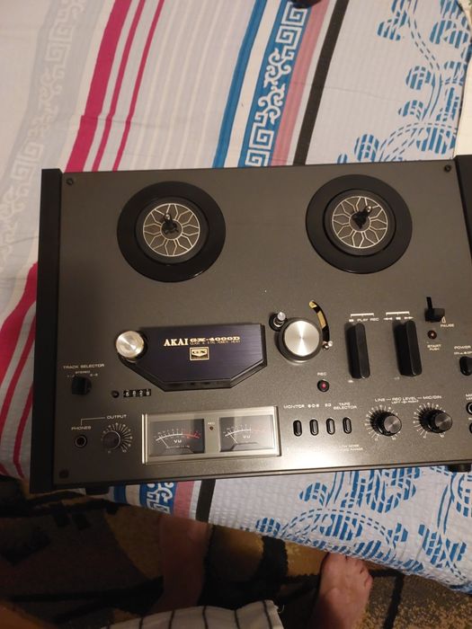 Magnetofon AKAI 4000D