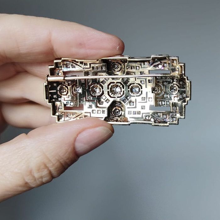 brosa autentica Art Deco cca 1930, platina, aur, diamante, certif.