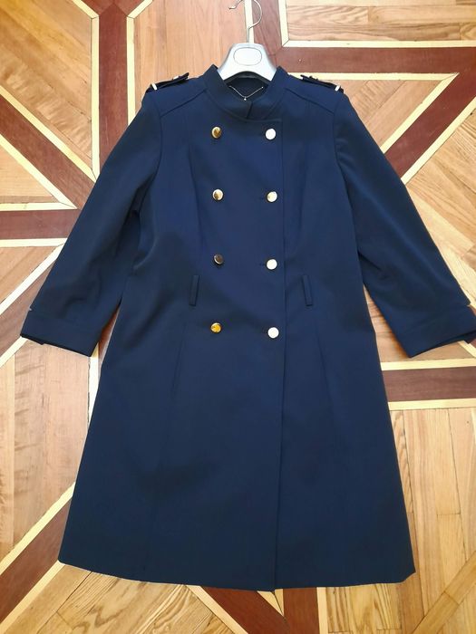 МОДНЫЙ Женский плащ темно синий цвет на размер М