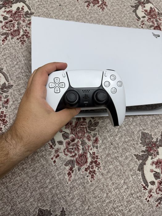 Продам Playstation 5