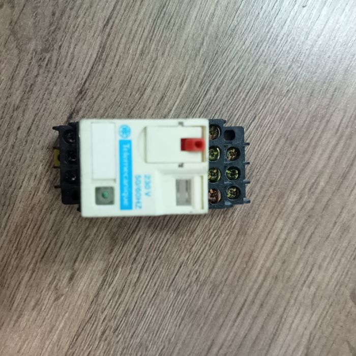 продам автоматы , пускателя, счётчики 380.220