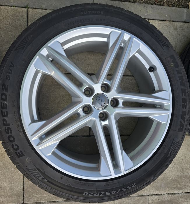Vand jante ORIGINALE Audi Q5,cu anvelope 255 45 20 vara!