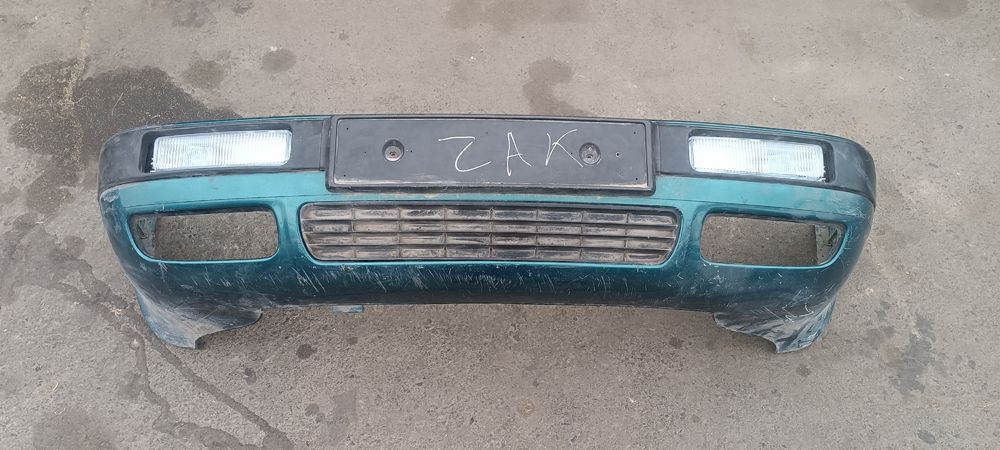 Передний бампер на audi b4