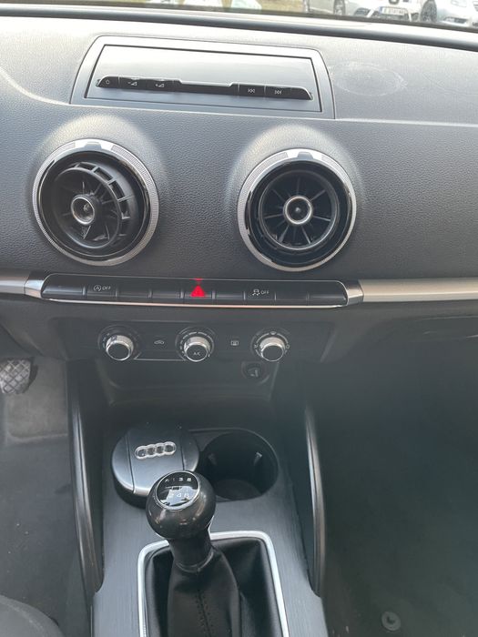 Audi   a3 2013 година