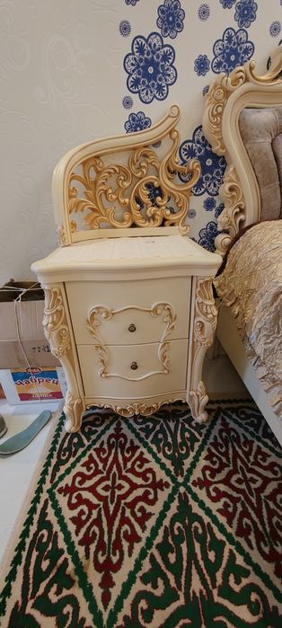 Продам спальный гарнитур срочно