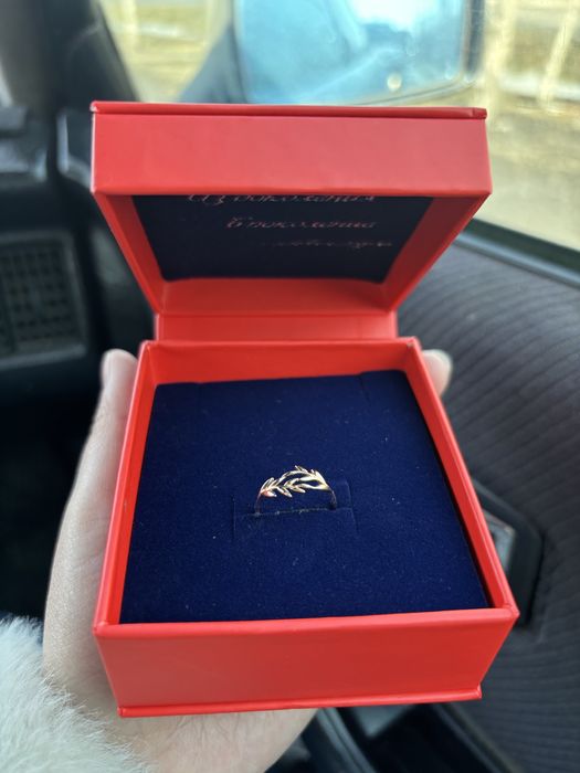 Продам кольцо новое