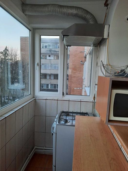 Schimb apartament cu două camere, cu apartament cu 3-4 camere!