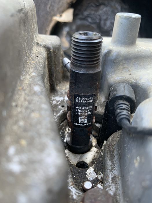 Injectoare SsangYong Kyron Rodius Rexton 2.7 XDI Cod: EJBR02601Z