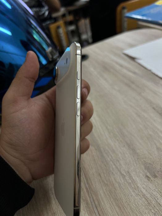 Vand iphone 17 air gold 256gb 100% baterie