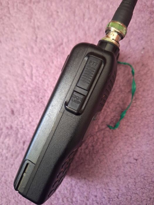 Statie radio emisie receptie transceiver 2m Alinco DJ 195E Japan 5W