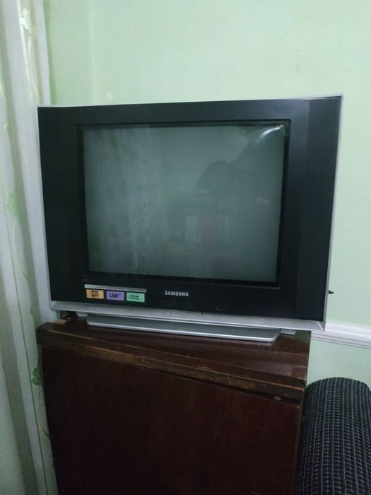Продается телевизор Самсунг 54см