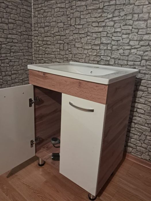 Раковина с тумбой