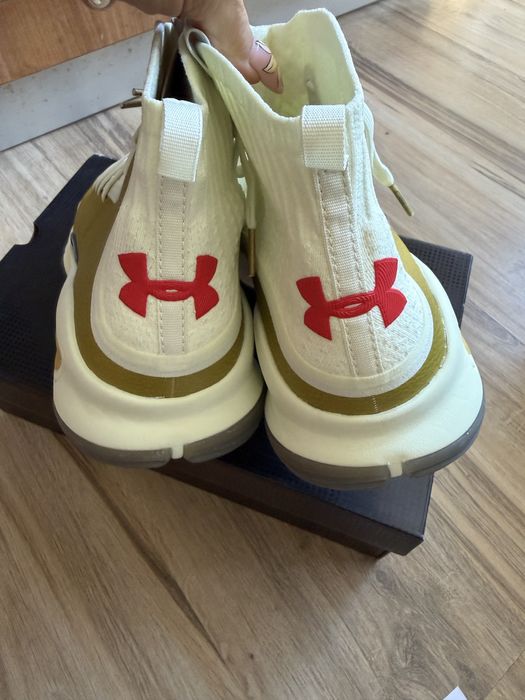 Оригинални нови маратонки Under Armour Curry 4 Retro! 44,5 н