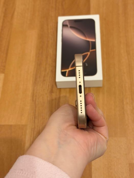 iPhone 16 Pro Max stare perfecta