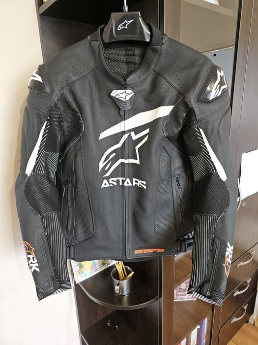 Alpinestars 52 на две части