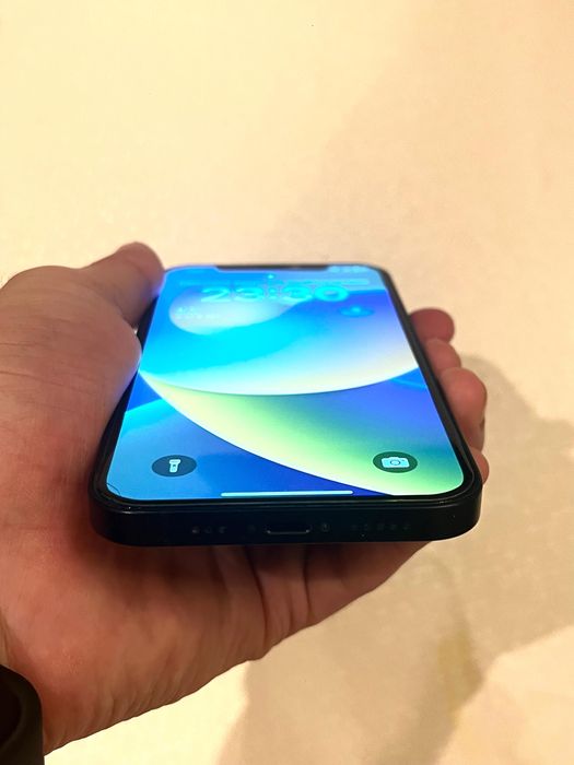 Iphone 12 (Идеальное состояние)