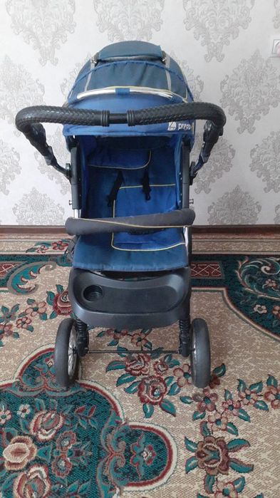 Продаю  коляску в хорошем состоянии