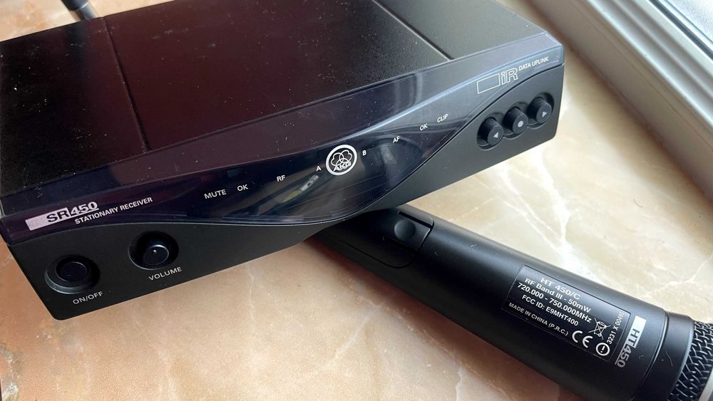 Microfon fara fir AKG SR450