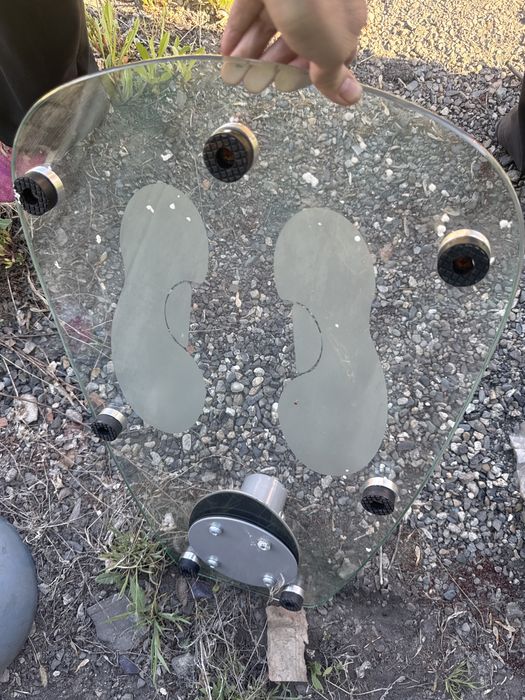 Стеклянная платформа от напольных весов