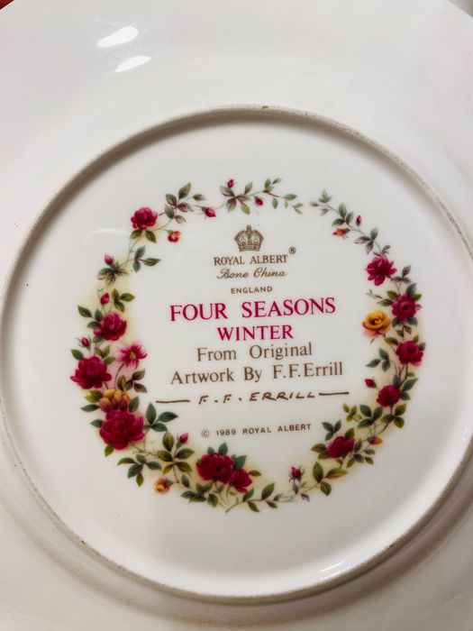 порцеланова чиния за стена