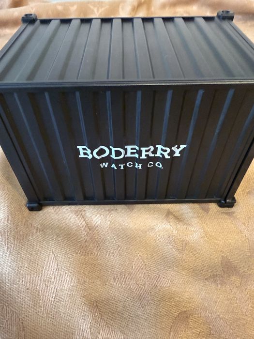 Ceas Boderry barbatesc nou ,cutie originala,card de autenticitate
