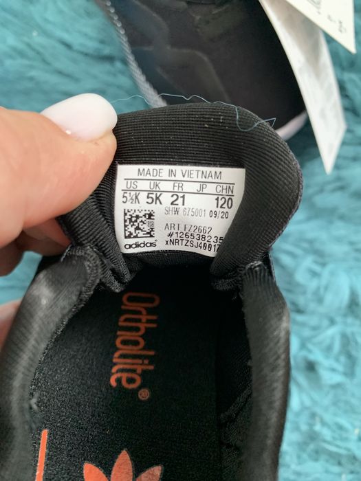 Adidas marimea 21
