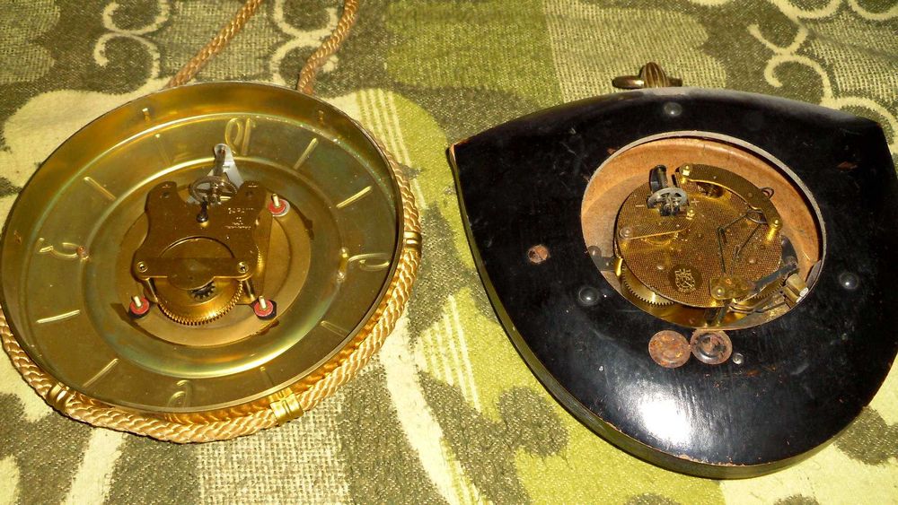 Германски  стари механични стененни  часовници - 2бр и 1бр руски