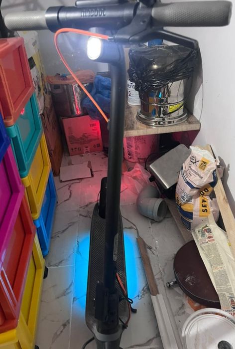 Электросамокат черный