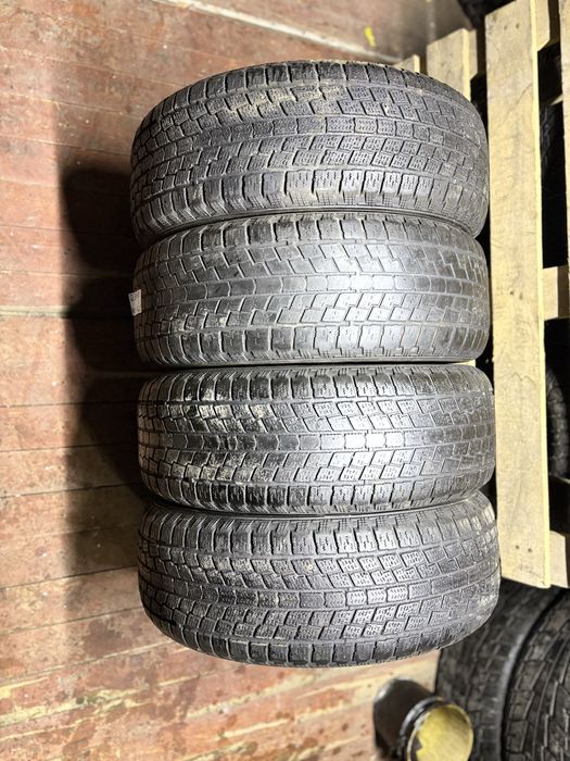 225/60/17 комплект зима