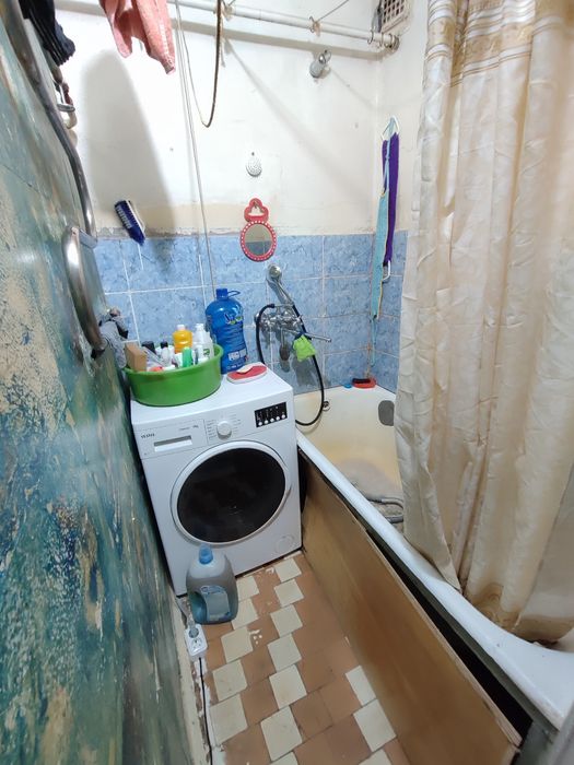 Продается 2-комн (3-52, 3 эт)