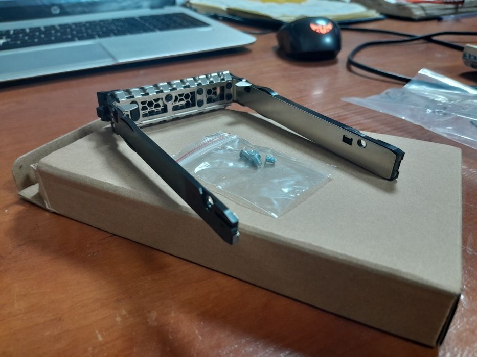 Продам каретки для жесткого диска