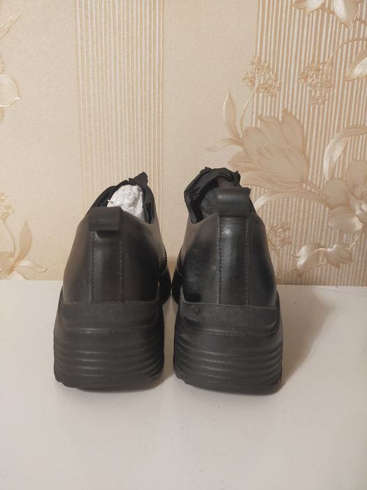 Продам туфли ( платформа)