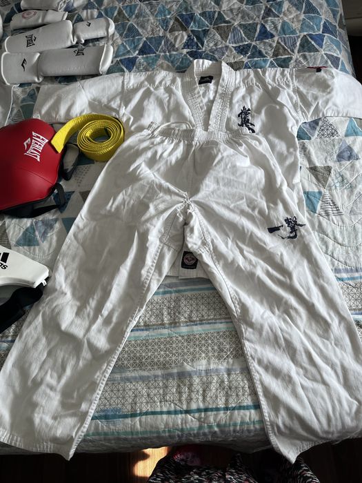 Продам кимано для Каратэ