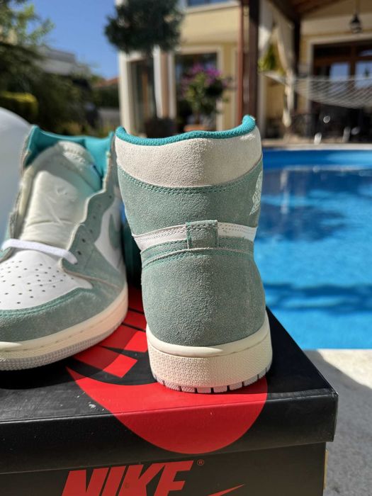 Jordan 1 Retro High Turbo Green 43 EUR Кецове + Кутия + Връзки Нови