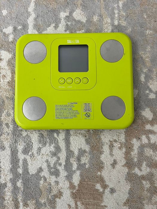 Продается Японская Анализатор-Tanita, Весы.