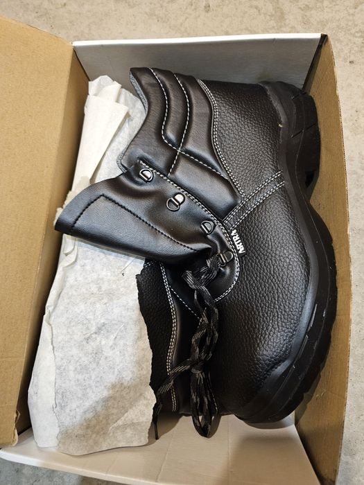 Зимни работни обувки