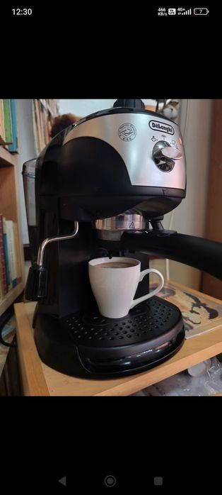 Aparat cafea DeLonghi
