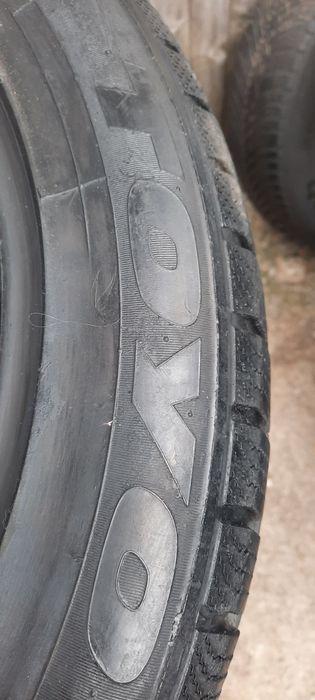 4 броя зимни гуми 235 50 18 toyo 8mm dot23 нови