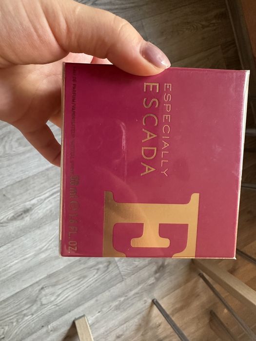 Парфюм ESCada новый