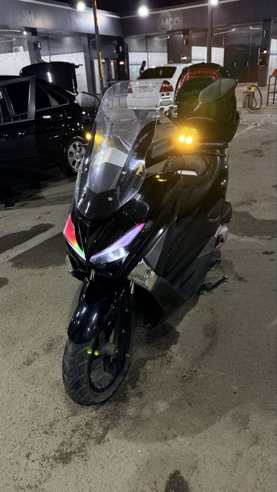 Yamaha T Max ultra 175cc skuter