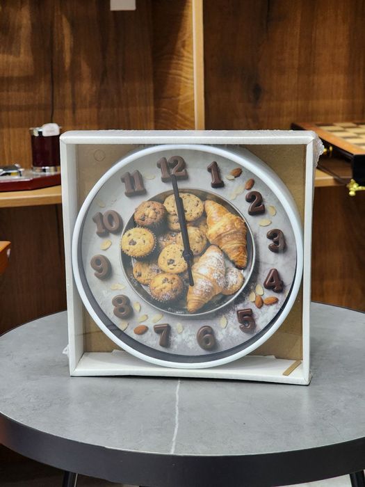 На стенные часы, соат soat