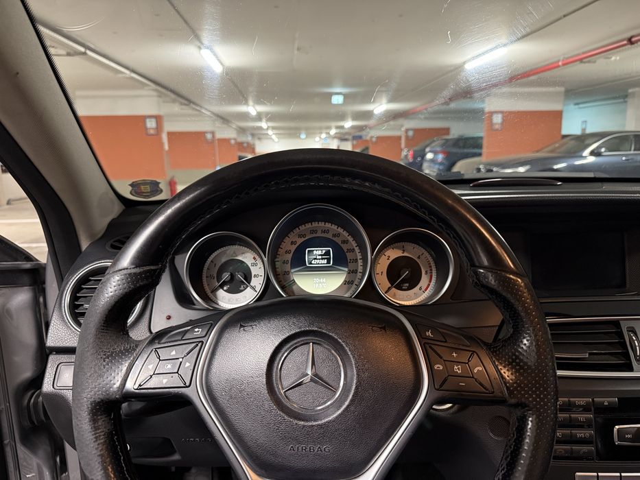 MERCEDES-BENZ C-Class 2011 — imagine 3